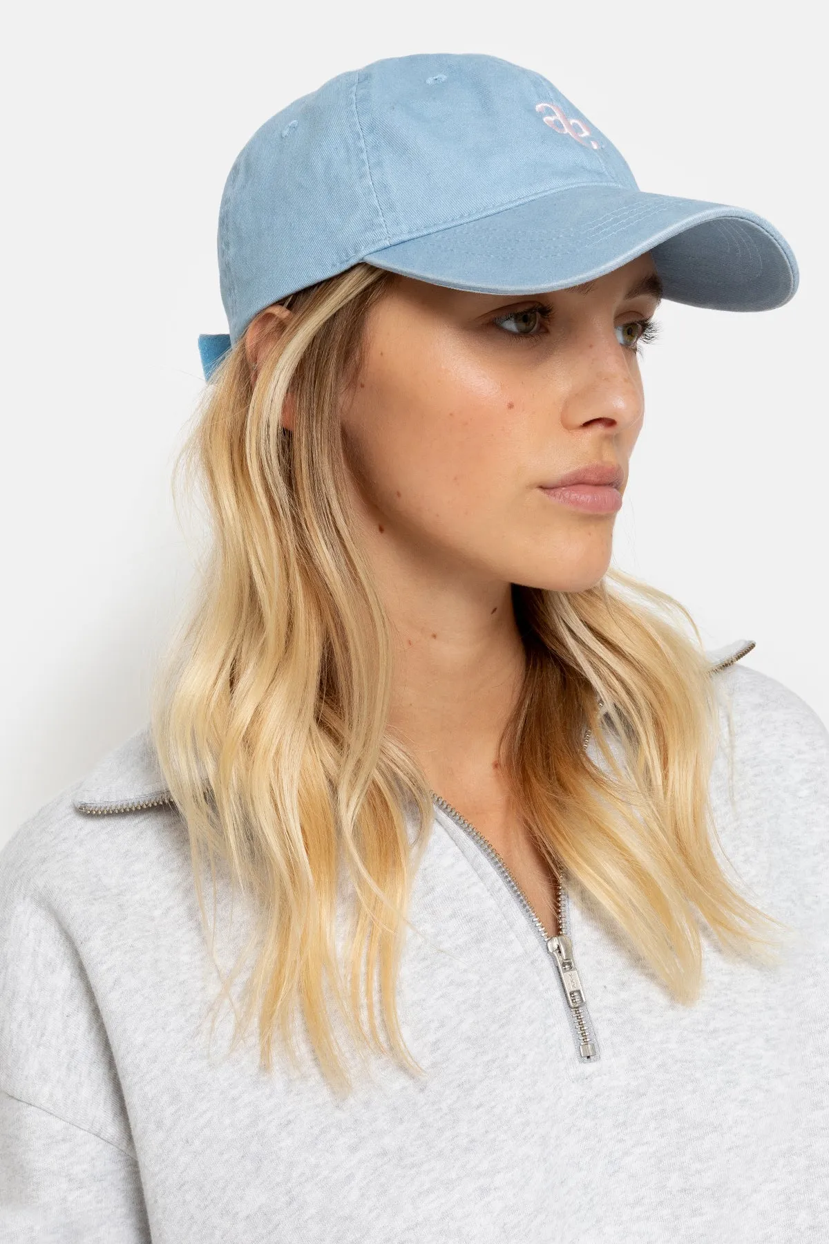 Maurice Baseball Cap | Baby-Blue w/ me logo