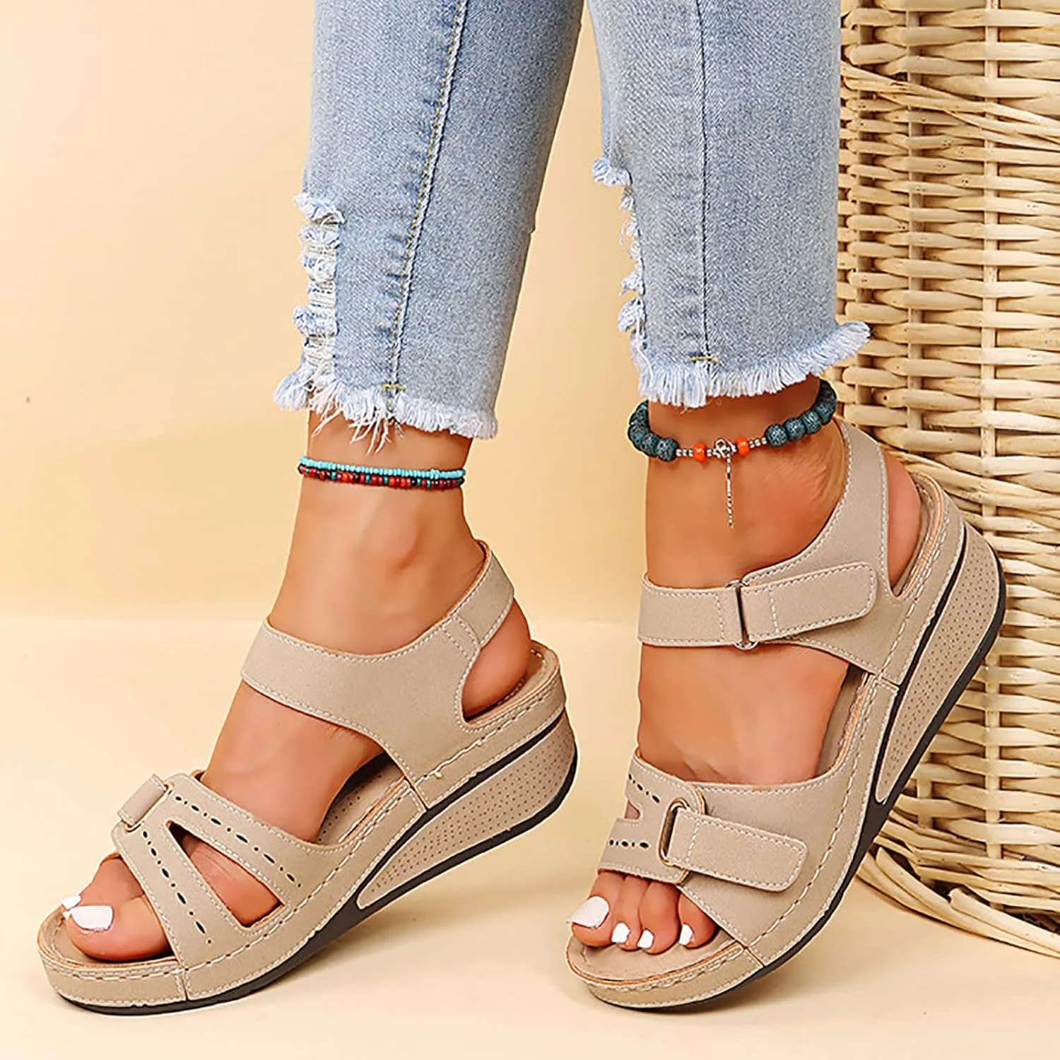Sandals for Women 2024 Summer Waterproof Hiking Womens Sandals Comfortable Walking Athletic Outdoor Beach Sandals